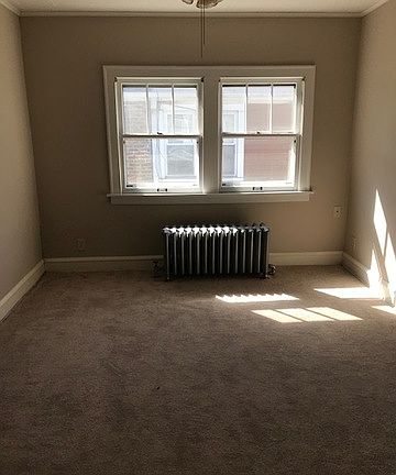 3rd image of 1314 East Ave #2