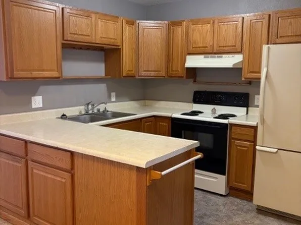 3001 Allen Ave APT B, Gillette, WY 82718