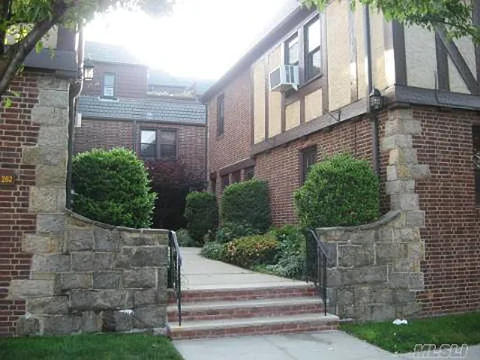 Sold by Douglas Elliman | media 23