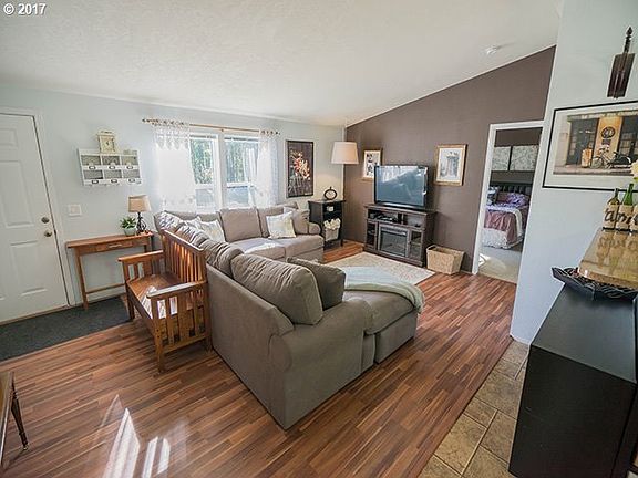 4th image of 14516 NE 301st Cir