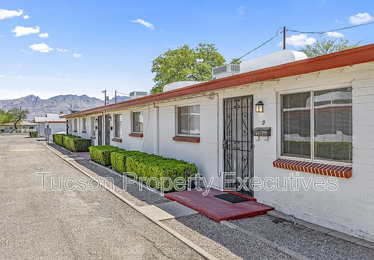4246 E Pima St #D — Photo 26