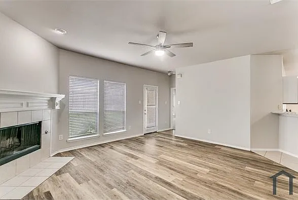 9705 Hedge Bell Dr — Photo 2