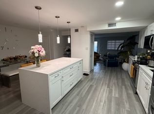 808 W 79th Pl, Hialeah, FL 33014
