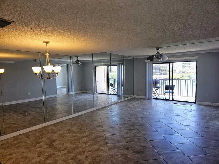 7600 Sun Island Dr S #204 — Photo 5