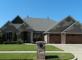 219 SW 84th St, Lawton, OK 73505