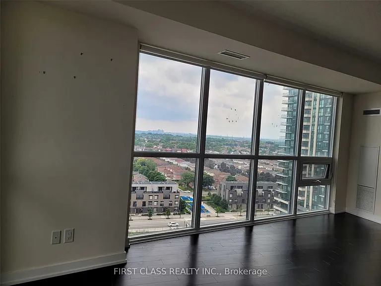 510 Curran Pl #1102 — Photo 5