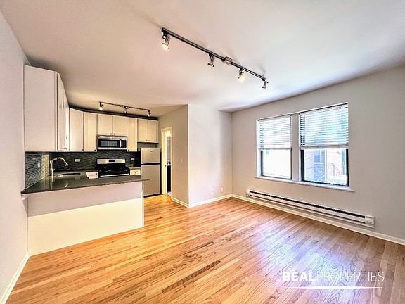 2nd image of 2834 W Palmer St APT 207