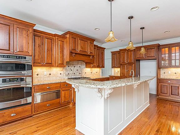 5th image of 10317 Sonny Meadows Ln