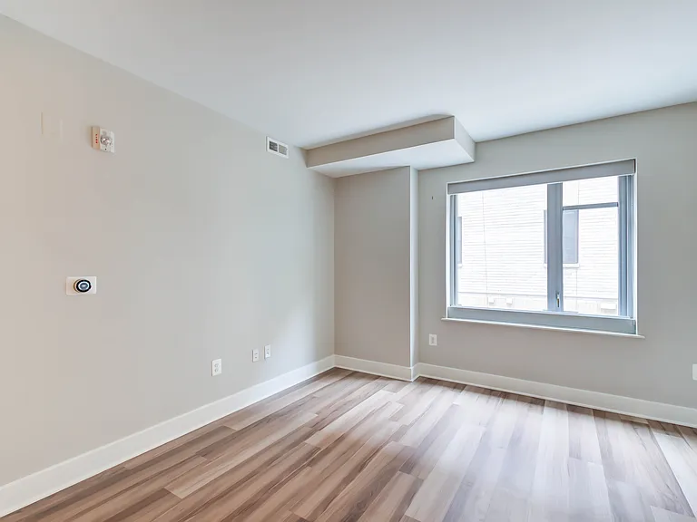 1311 13th St NW #103 — Photo 4