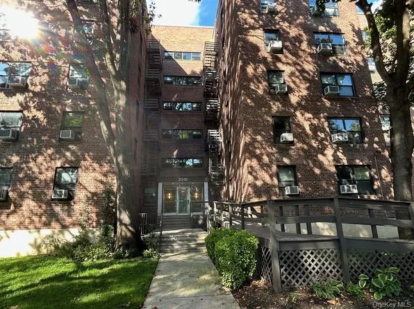 213-01 75 Avenue #4D, Bayside, NY 11364