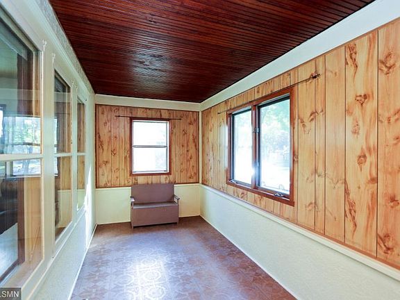 3rd image of 1215 Charles Ave