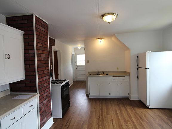 3rd image of 3818 E Squire Ave