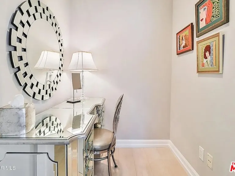 900 W Olympic Blvd #34D — Photo 19