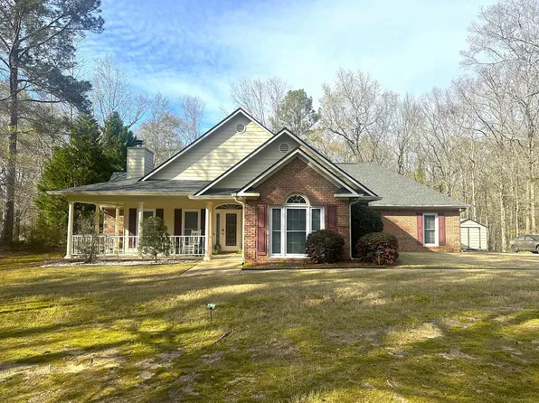 79 Acorn Ct, Cataula, GA 31804