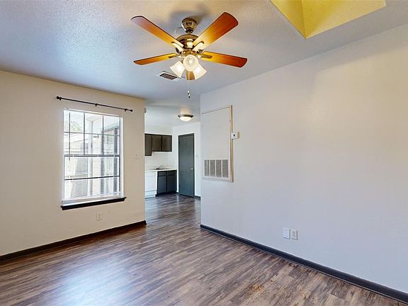 3rd image of 725 Peppertree Dr #11