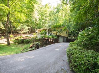587 Lakeside Cir, Franklin, NC 28734