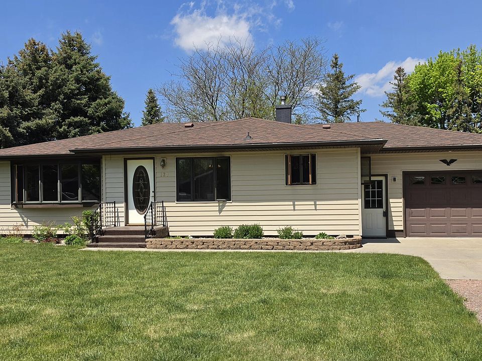 1st image of 120 Wilmot Ave