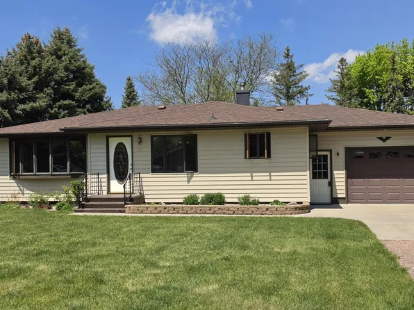 120 Wilmot Ave, Ipswich, SD 57451