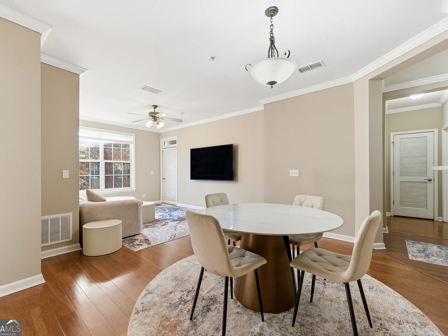 2 bed, 2.0 bath, 1175 sqft, $2,100 — Photo 4