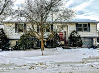 9 Euclid Ave, Maynard, MA 01754