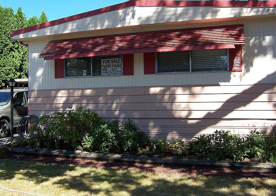 1st image of 5404 NE 121st Ave Unit 85