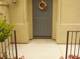 279 E Santa Fe Ct, Placentia, CA 92870