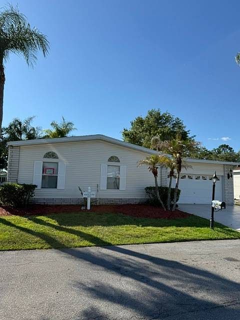1st image of 424 Seawane Cir