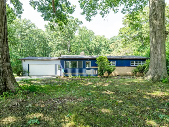 12948 California Rd, Sawyer, MI 49125