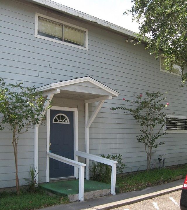 1st image of 1011 Ennis Joslin Rd APT 125