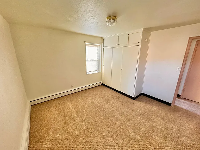 301 15th St NE — Photo 10