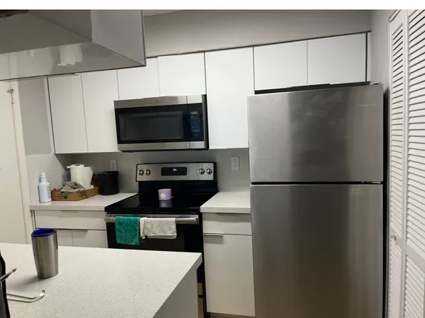 17505 NW 67th Pl #E-11, Hialeah, FL 33015