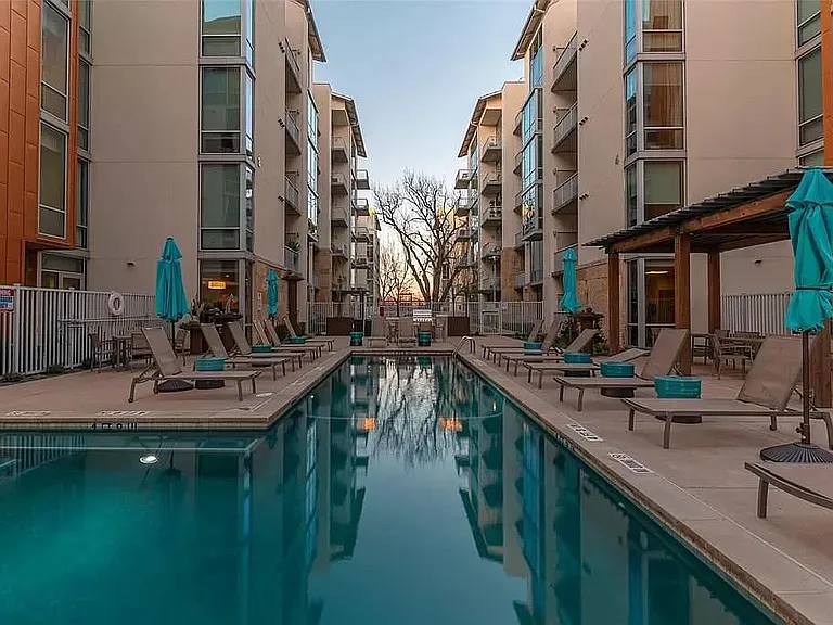 1600 Barton Springs Rd — Photo 9