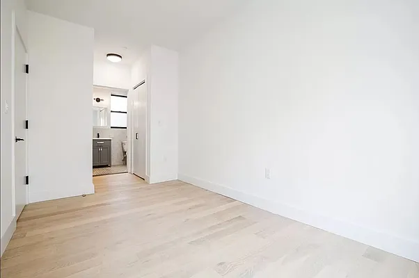 Rented by Dalan Rentals | media 16