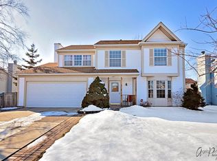 1257 Regent Dr, Mundelein, IL 60060