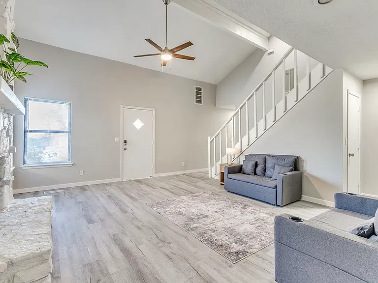 6724 S 78th Ave E #A — Photo 4