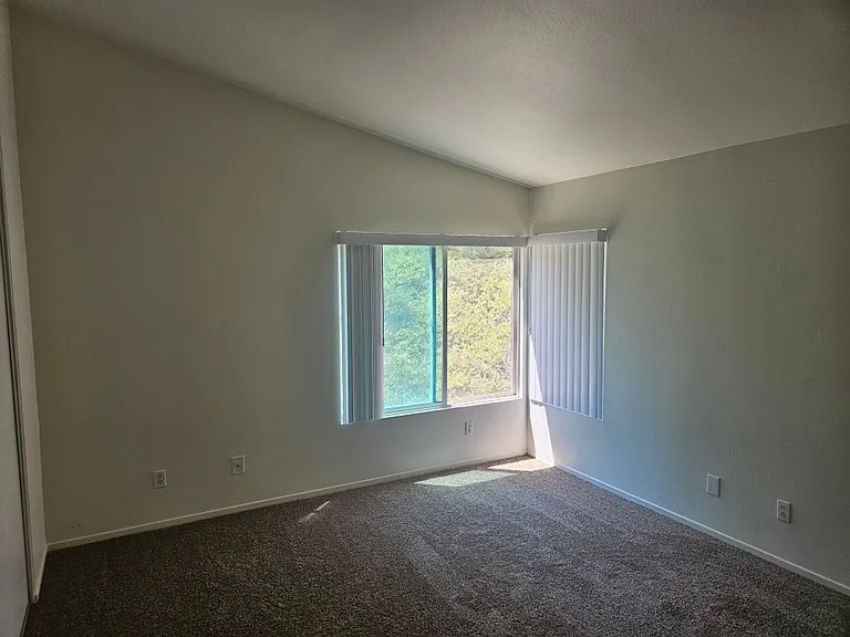 577 Whitesage Rd — Photo 8