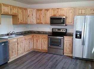 9520 2nd St, Bay City, OR