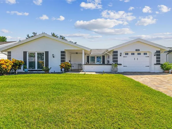 3750 Grayton Dr, New Port Richey, FL 34652