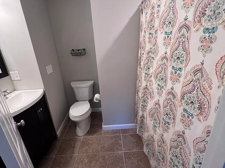 9C Englewood Ave — Photo 14