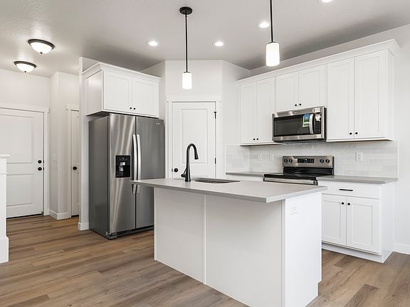 4th image of 4096 W Hillscape Cir