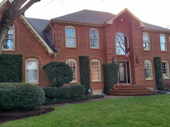 2628 Landview Cir, Virginia Beach, VA 23454