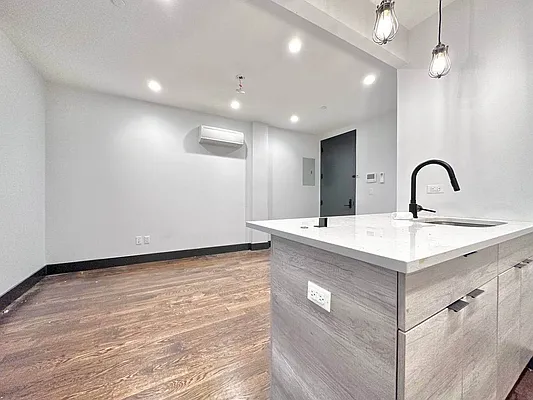 Rented by Doorway NYC, LLC | media 14