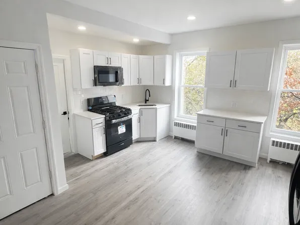 242 Pacific Ave Floor 2, Jersey City, NJ 07304