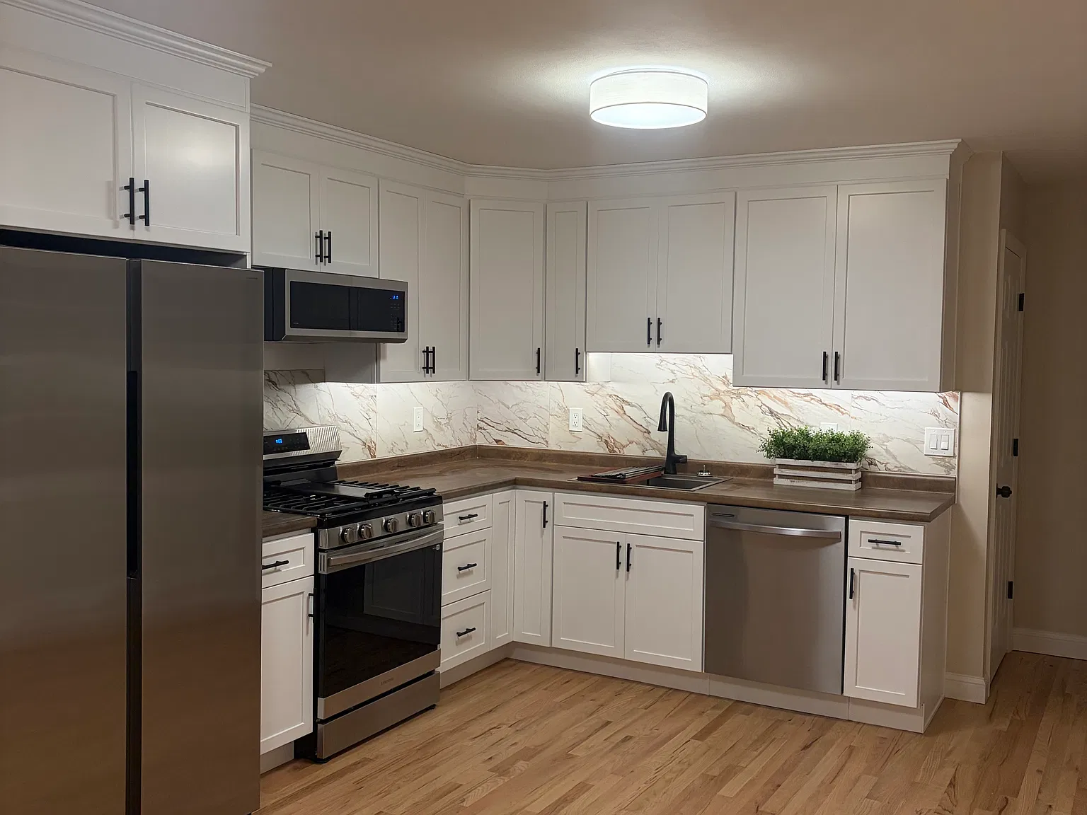 20 Jackson Dr — Photo 3