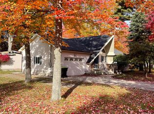 833 Newman St, East Tawas, MI 48730