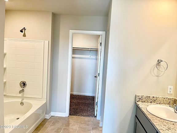 4th image of 108 Abbeywood Ct