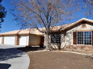 17734 Branding Iron Rd, Apple Valley, CA 92307