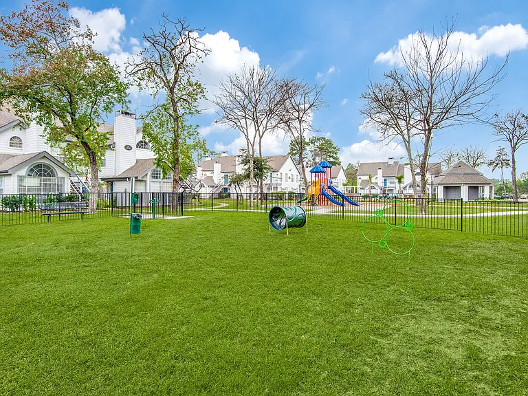 14135 Champions Dr — Photo 11