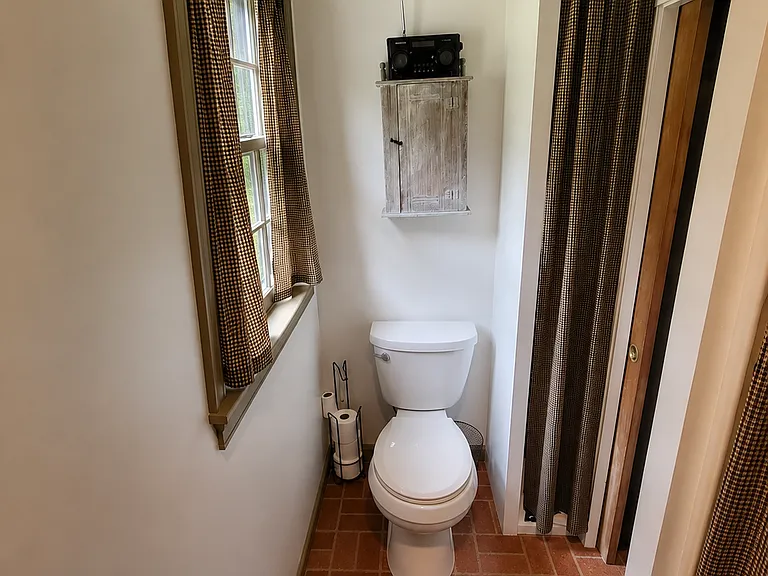 22 Hill St — Photo 15