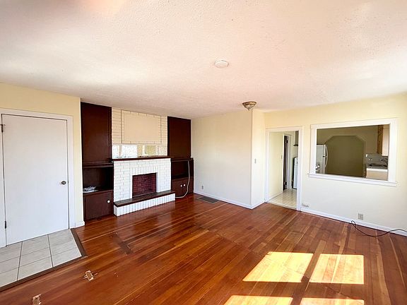 2nd image of 6100 Columbia Ave